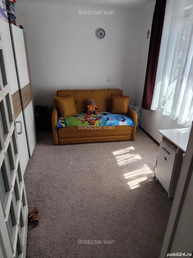 De vanzare Apartament 2 camere, zona centrala, curte comuna. - 2
