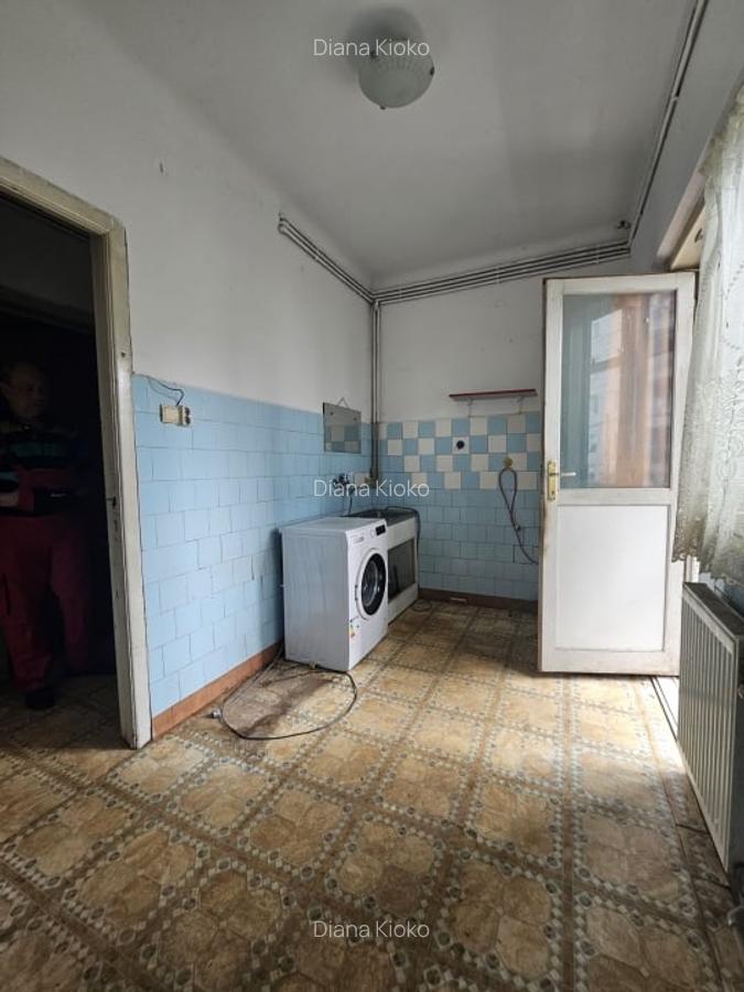 3 camere in vila Etaj 1 Centrala Dna Ghica Zona de Case Comision Zero - 17