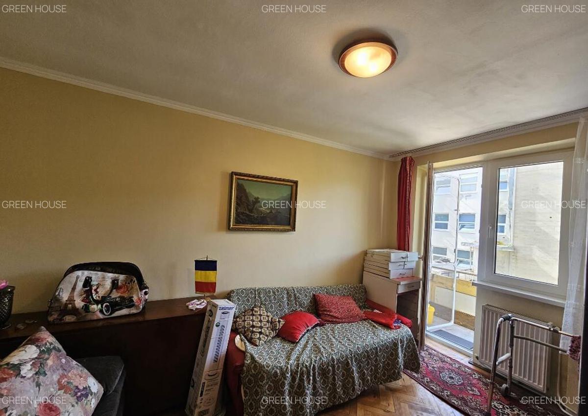 Apartament 2 camere ,etaj 1,zona Posta Veche-Clinica MedLife - 11