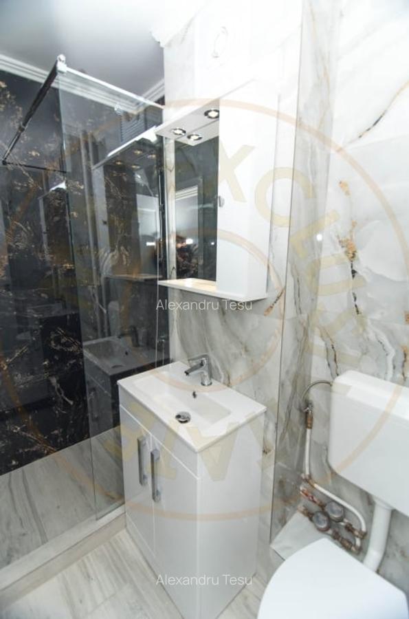 Garsoniera decomandata - renovata - etaj 1 - Gavana - 1