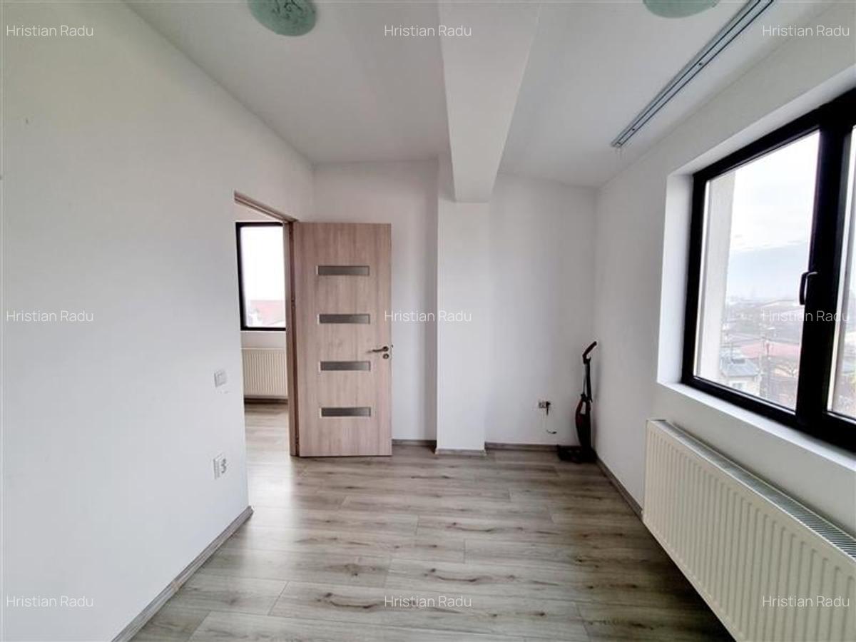 Apartament cu 3 camere semidecomandat în Bucureștii Noi - 13