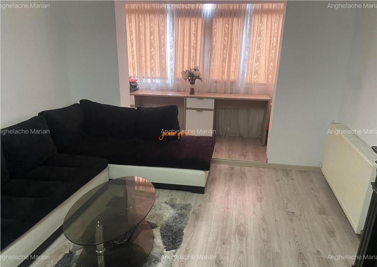 Apartament 4 camere , zona Piata Moldovei -Scoala nr 2 , dec - 1