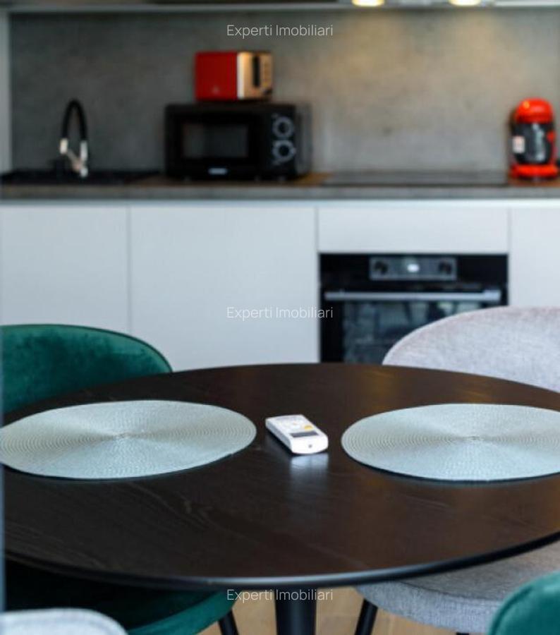 Garsoniera situata in zona Mamaia Nord, primul bloc de la pr - 14