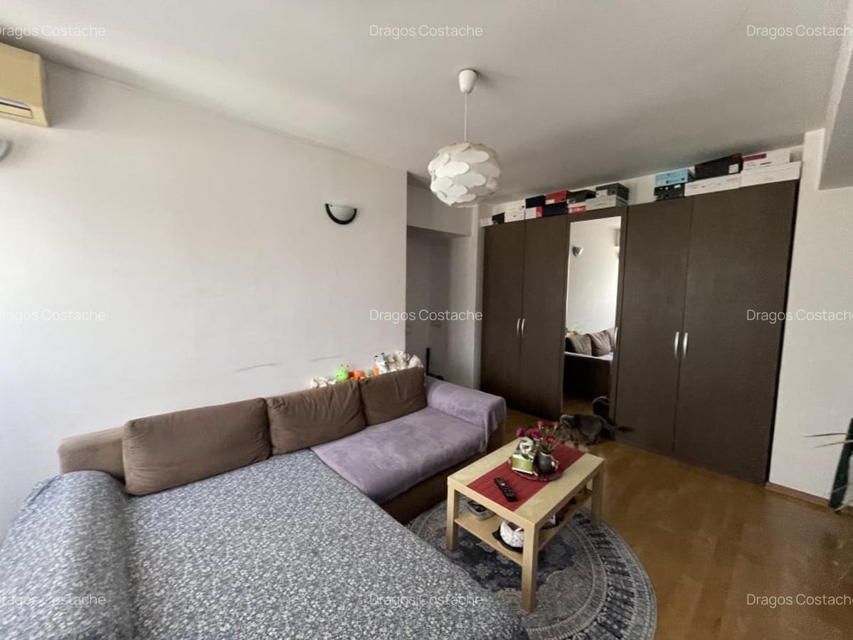 Prelungirea Ghencea, 2 camere, 55mp , etaj 2 din 5, mobilat, loc de parcare - 2