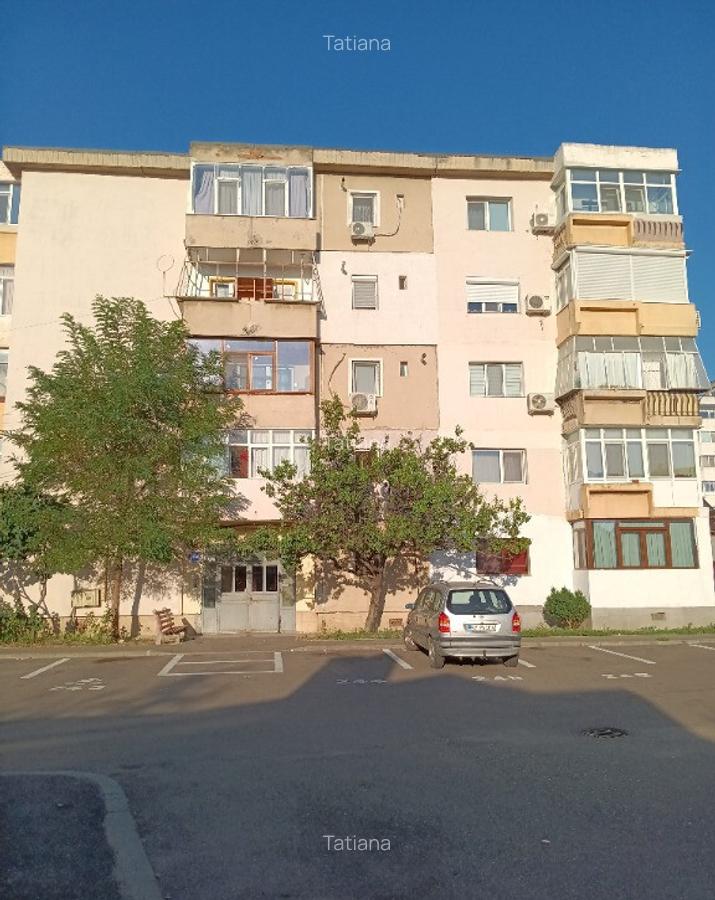 VAND GARSONIERA CU 2 CAMERE LA CLUB POLITISTI BUZAU - 1