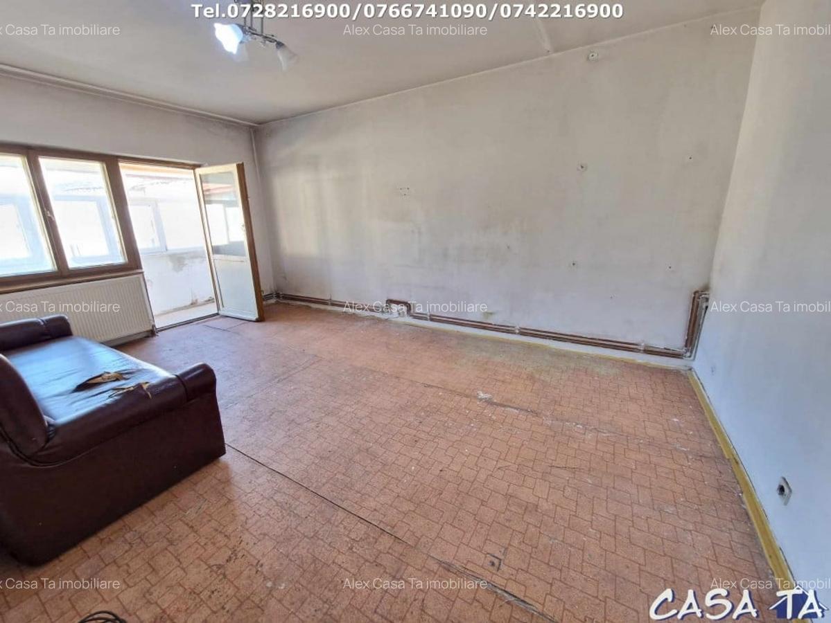 Apartament cu 3 camere decomandat în Central - 3