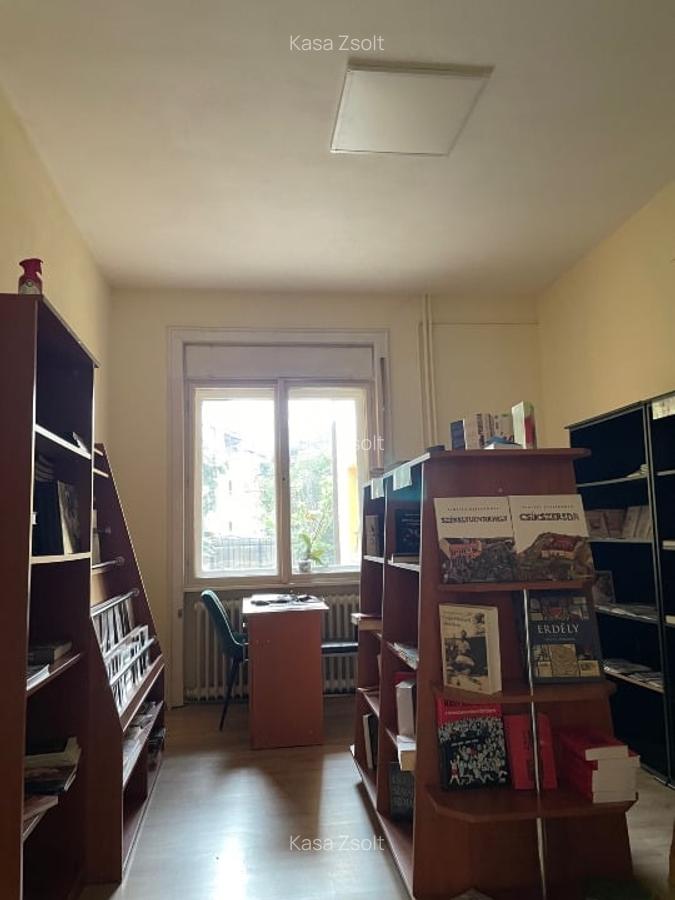 Spațiu comercial de închiriat - 1 Spațiu comercial de închiriat - 1