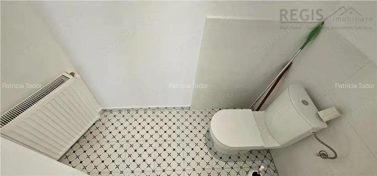 Casa cu curte si parcare in Schei - 4