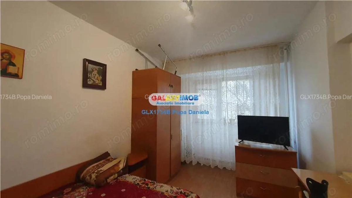 Vanzare 3 camere decomandat etaj 2 bloc 1988 Calea Vacaresti - 1