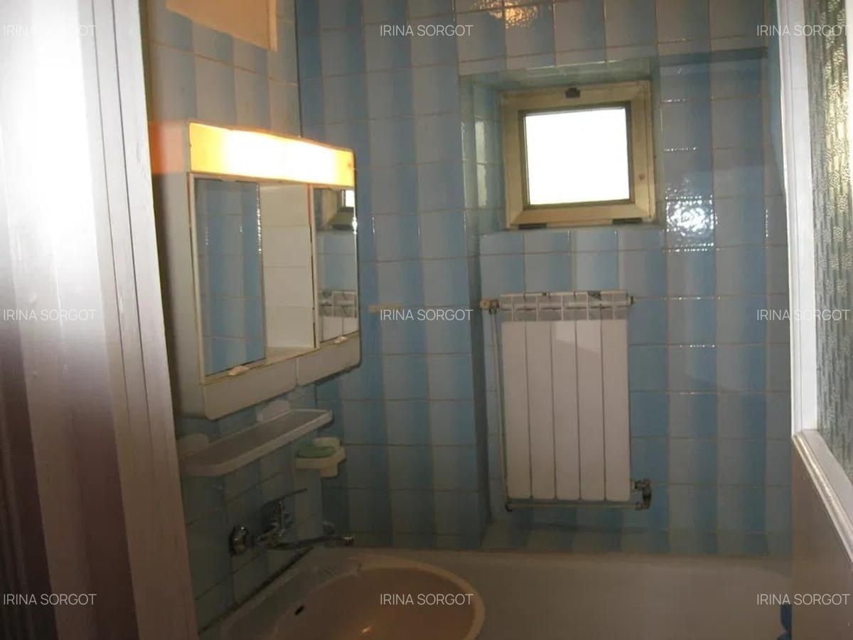 Apartament cu 3 camere, decomandat, Alexandru cel Bun - 5