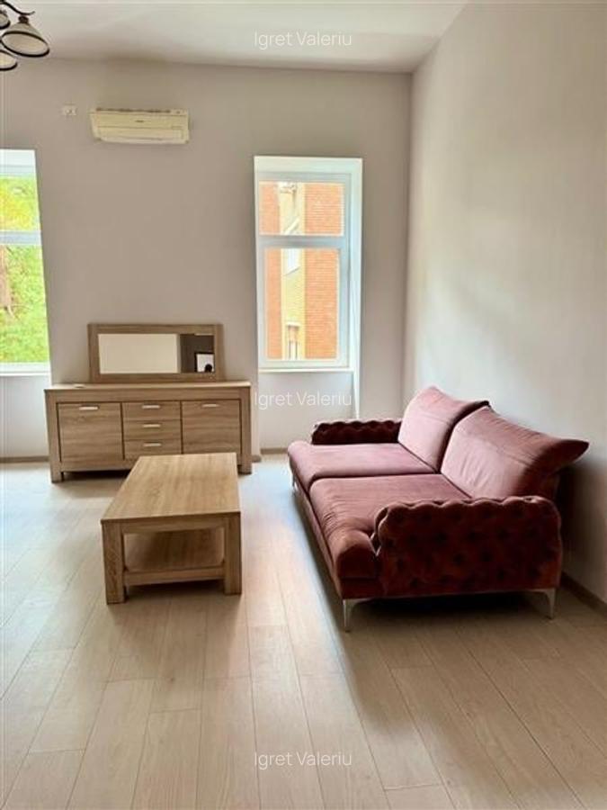 INCHIRIEM Apartament lux  ,ultracentral - 3