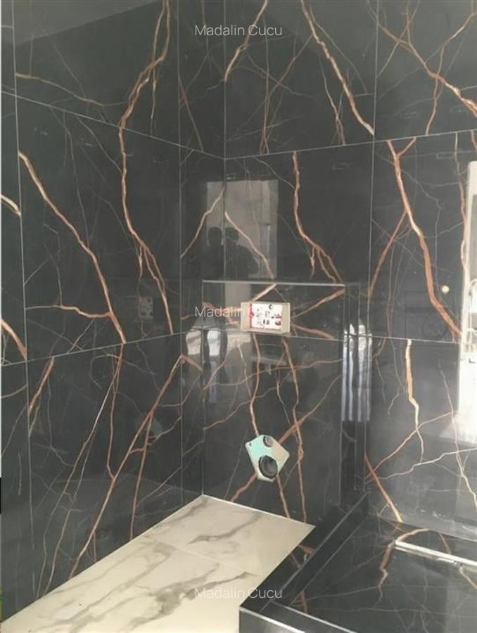 GIROC - 3 CAM - DECOMANDAT - 2 BAI - TERASA 30MP - LOC PARCARE - BLOC NOU - 6