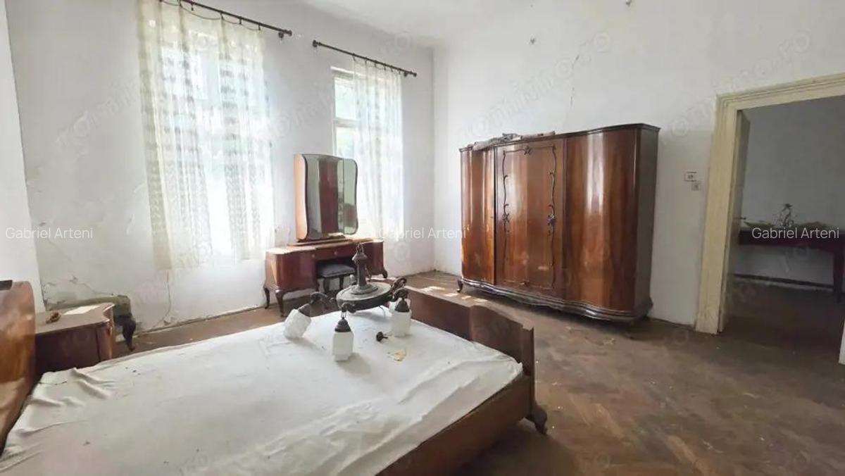 Uranus - O casa de renovat cu potential deosebit! - 18
