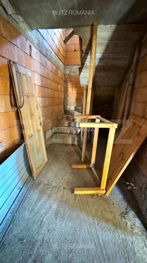 VAND CASA SI TEREN IN ARCALIA, CU TOATE UTILITATILE SI 19 ARI DE TEREN - 12