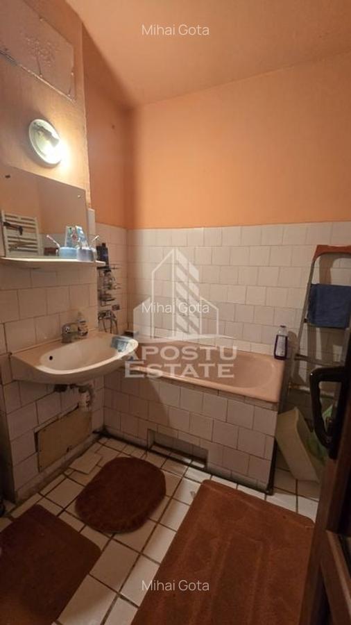 Apartament cu 3 camere, centrala proprie, etaj 3, zona Lipovei - 7