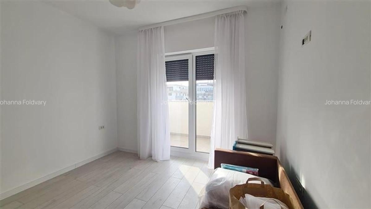 APARTAMENT pentru 2 familii cu intrare separata, 6 camere Dumbravita - 6