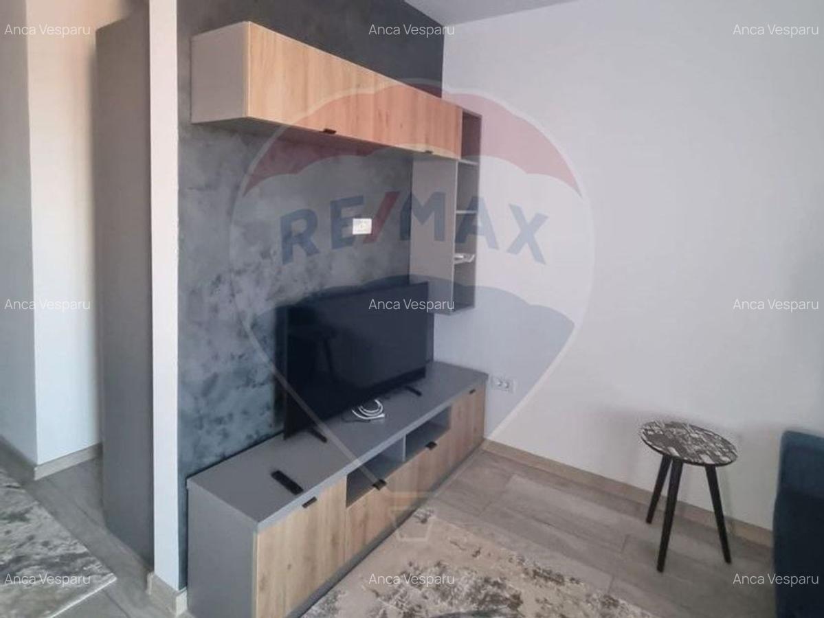 Apartament cu 3 camere de inchiriat in zona Km 5 - 7