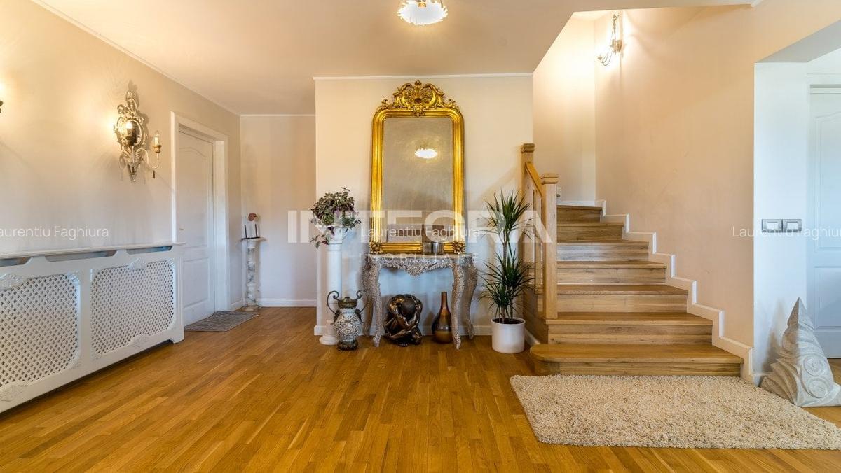 Panorama Clujului din Fiecare Fereastra: Eleganta Italiana langa Parcul Central - 18