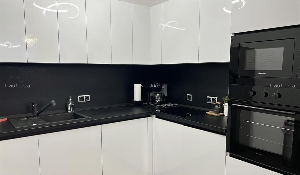 Apartament cu 2 camere decomandat, mobilat în Poiana Brașov - 13