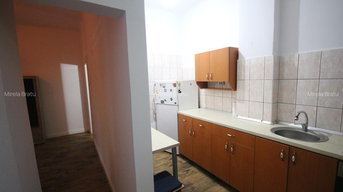 Inchiriere apartament in vila,la cca 300 m de UVT,bd.Mihai Viteazul - 2