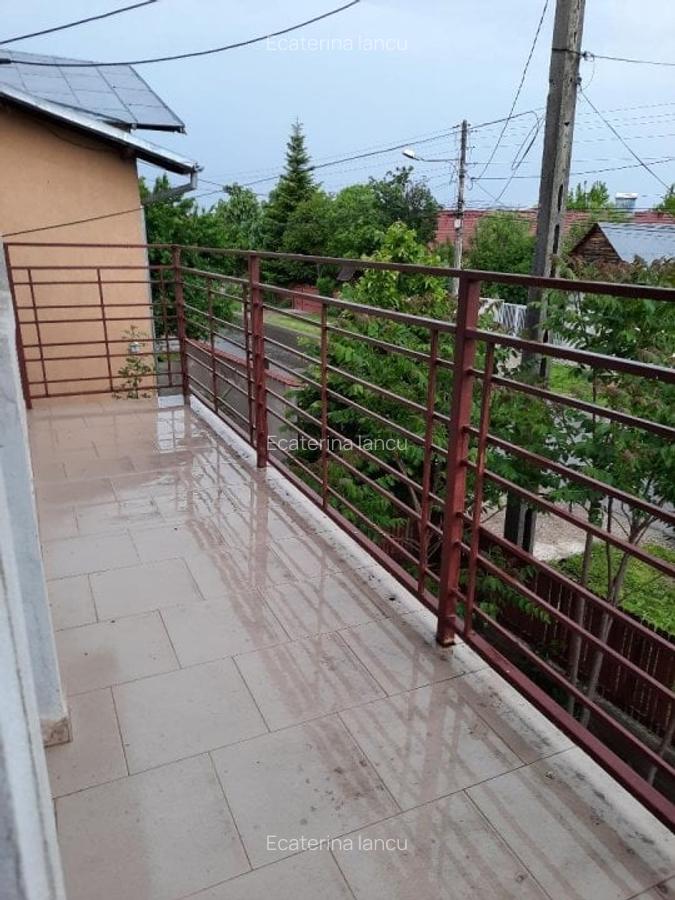 Casă cu 6 camere în Românești - 17