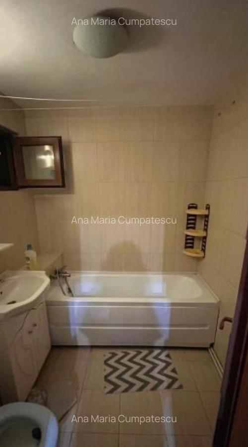 Apartament 3  camere zona Tomis nord  550 E - 4