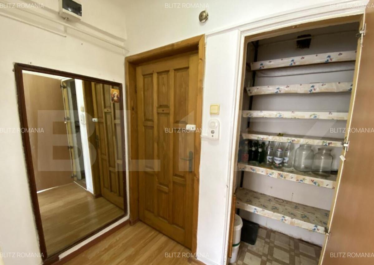 Apartament de vanzare, cu 2 camere, 45 mp, balcon, zona Cent - 5