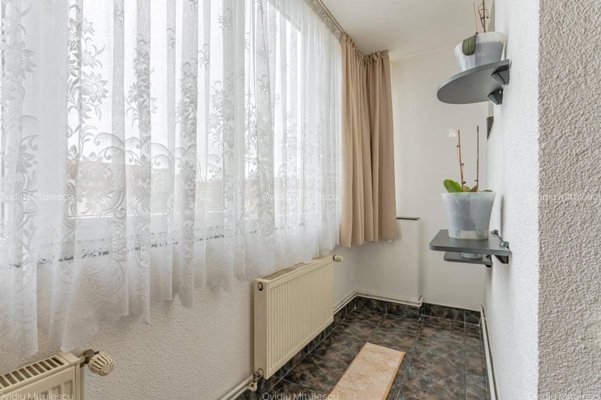 Apartament cu 4 camere decomandat, mobilat în Aurel Vlaicu - 6