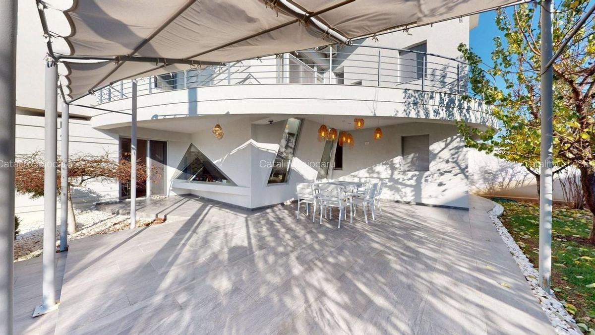 Un singur cuvant-IREPROSABILA - 1