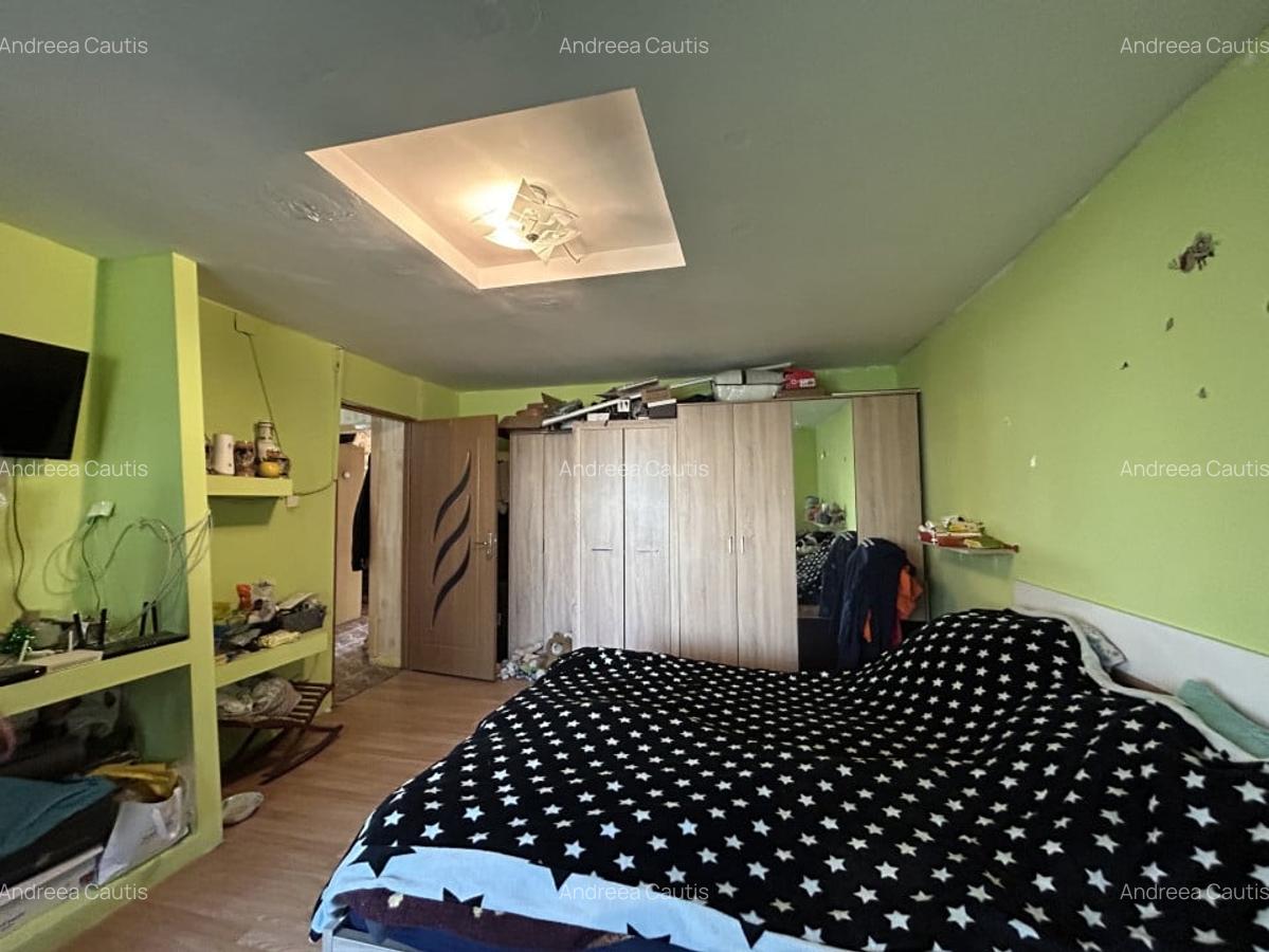 Apartament 4 camere, decomandat, etajul 1, 2 bai, zona Steaua - 2 Apartament 4 camere, decomandat, etajul 1, 2 bai, zona Steaua - 2