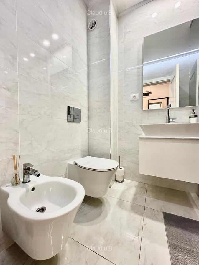 Apartament cu 2 camere semidecomandat, mobilat în 13 Septembrie - 15