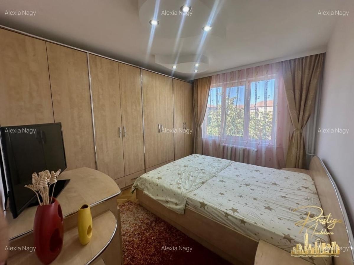 Apartament cu 3 camere de inchiriat pe str.Sovata -zona Decebal - 7