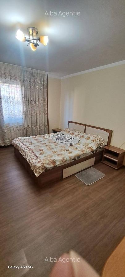 Garsoniera zona  Cetate , etaj.1 - 2