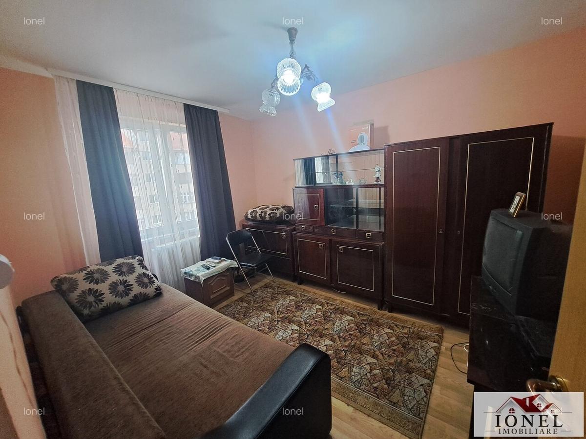 Apartament doua camere decomandat de vanzare in Cugir - 3