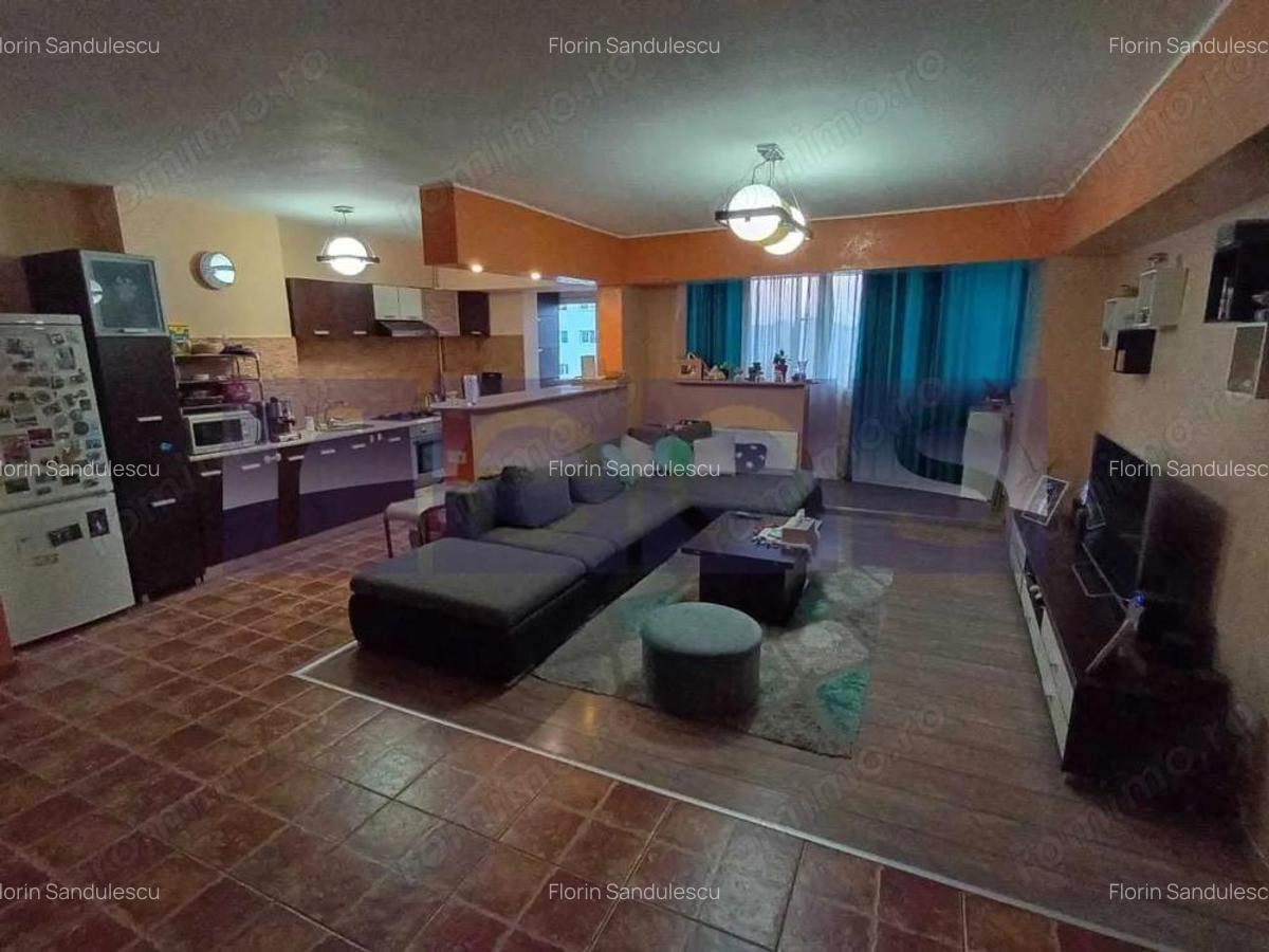 DE VANZARE APARTAMENT 3 CAMERE 84 GORJULUI | DECOMANDAT | METROU - 2