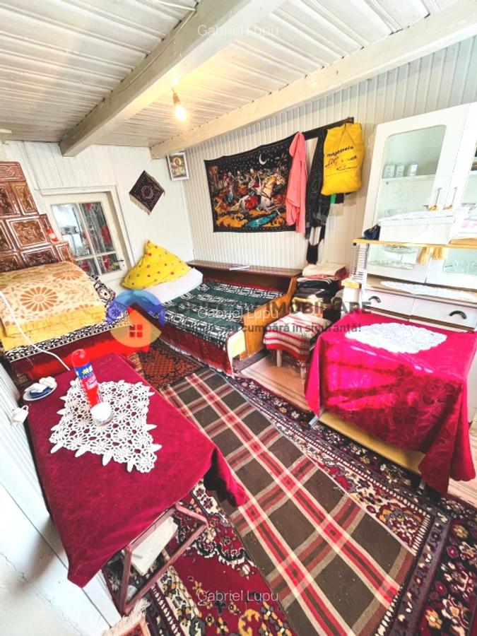 Casa cu teren SLOBOZIA, langa orasul ROZNOV - 7