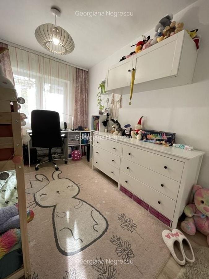 Girocului | 3 camere | Decomandat | Balcon | 2 băi | Centrală proprie - 16