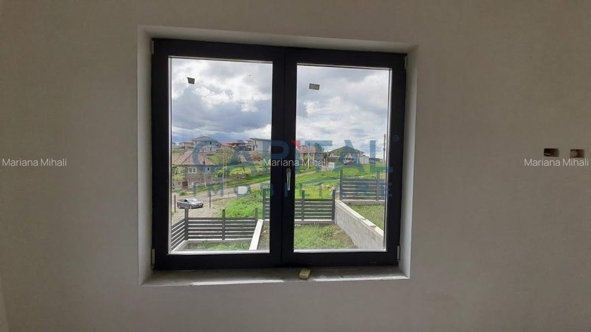 Casă individuală cu 4 camere în Dezmir - 18