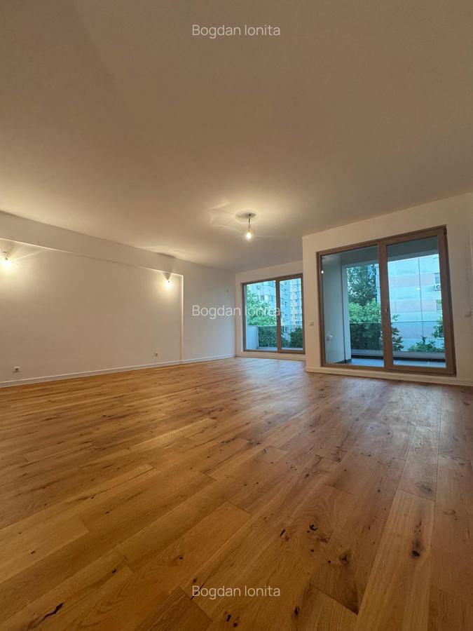 Penthouse cu 4 camere decomandat în Iancului - 1