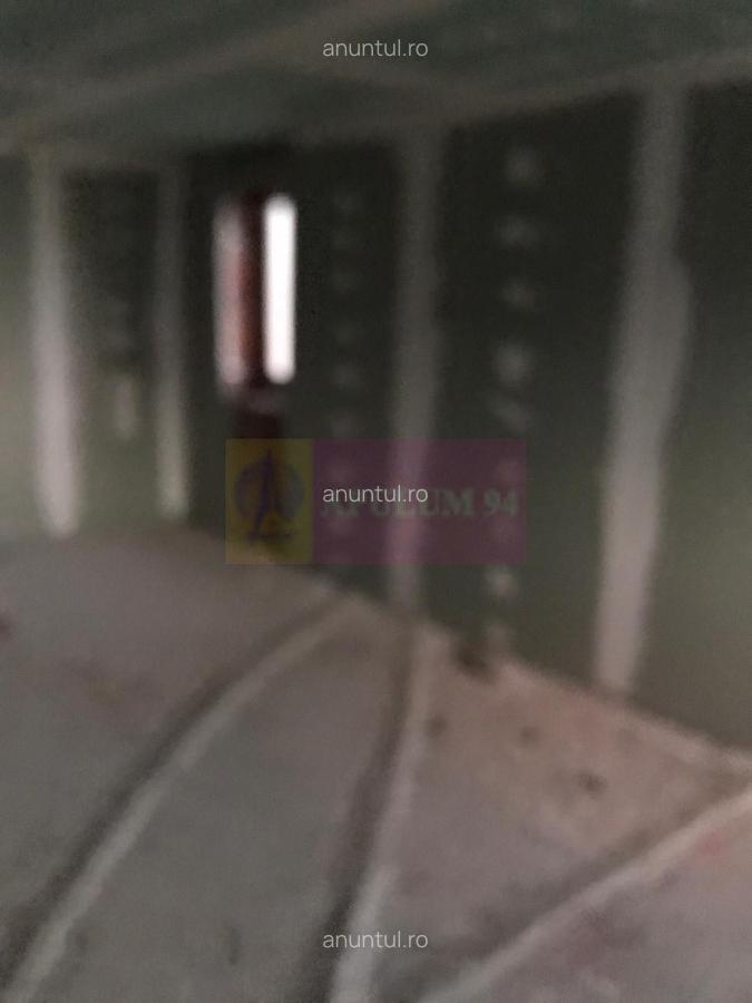 Vila la rosu Zarnesti- Mitropolit Metianu cu vedere superba spre munte - 14