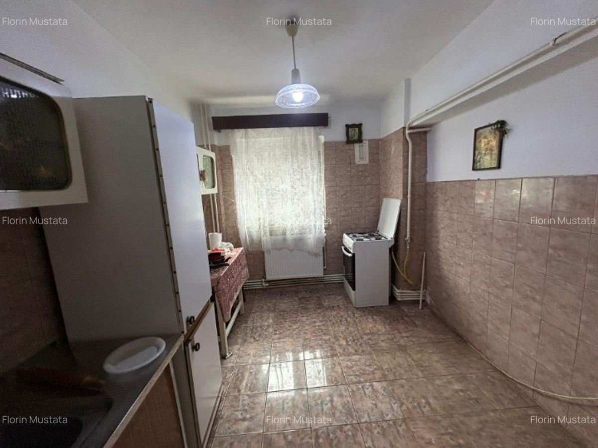 ETAJ 1, Apartament 2 camere Calarasilor. - 3