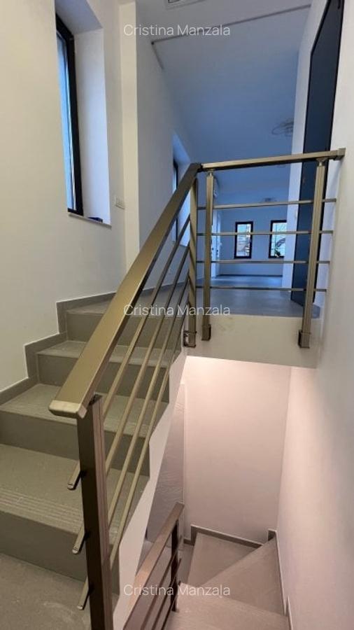 Tineretului-Parcul Carol ,casa renovată P+1,fara curte ,100 mp ,terasa mare - 2