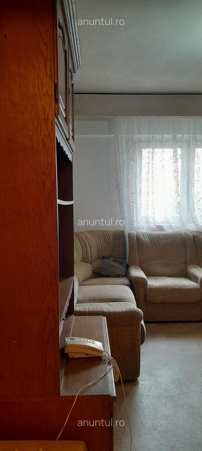 Dristor, metrou, etaj 4, bloc reabilitat - 14