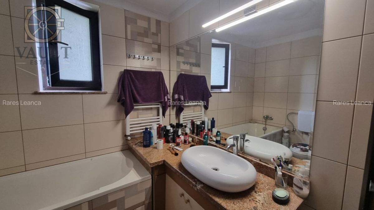 VILA INDIVIDUALA-APARATORII PATRIEI-5 minute METROU - 24