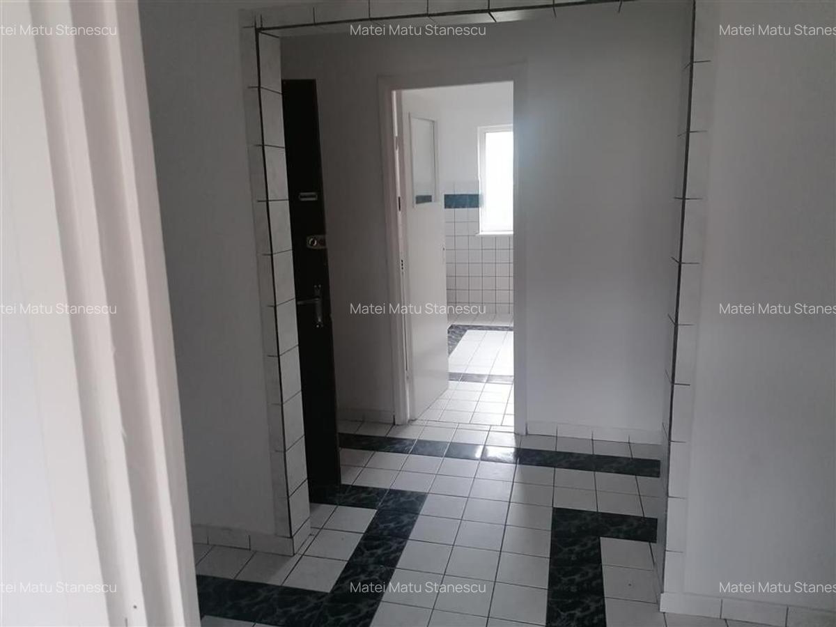 Decomandat Bloc Izolat Calea Girocului - 7