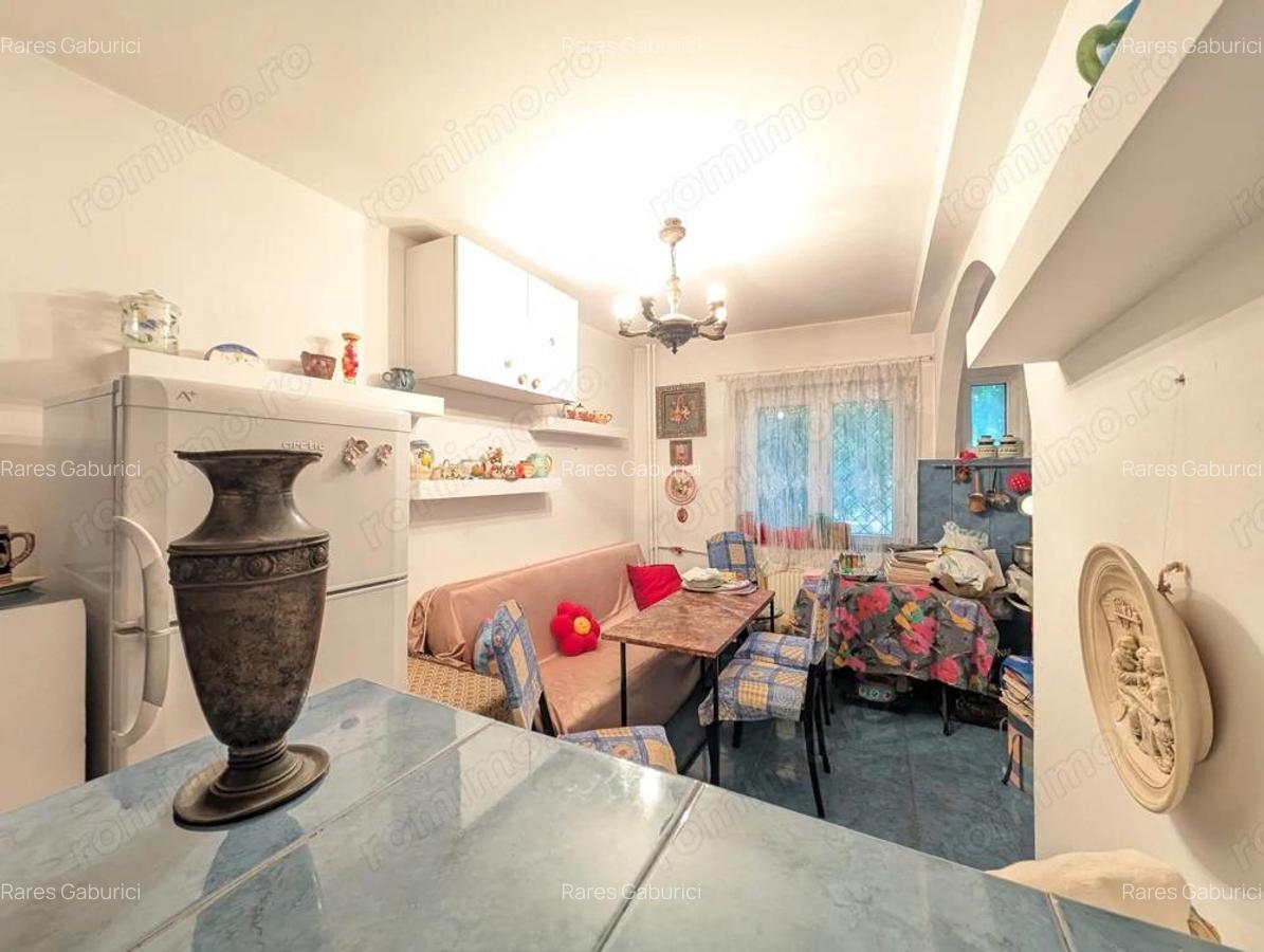 Apartament 3 camere decomandat strada Sublocotenent Popa Rahova - 15