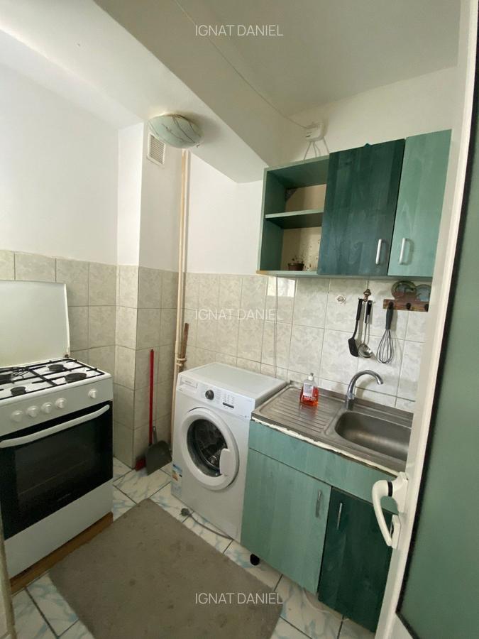 Garsoniera, etajul 1/4, zona Galata - 3