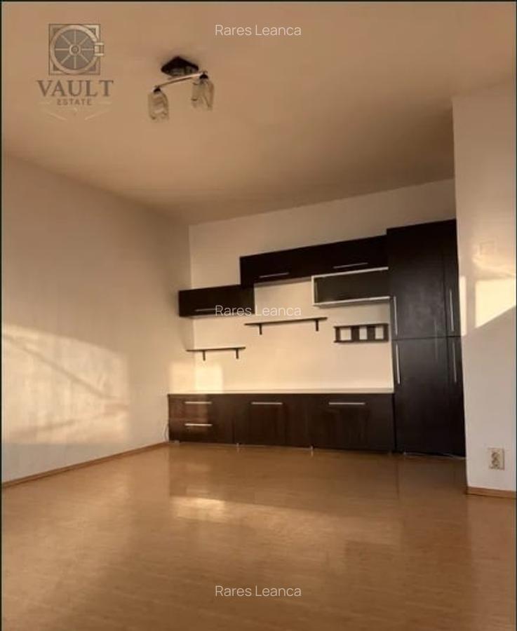 Garsoniera - DECOMANDATA - zona TRAFIC GREU - 2