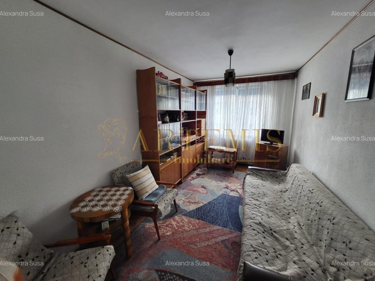 Apartament de 3 camere, decomandat, 60 mp., zona Independentei - 4