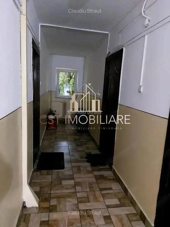 Apartament 1 camera, UMT - 6